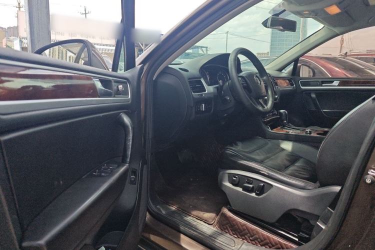 Used Volkswagen Touareg 2011 3.0 TSI Standard Version Driver Seat