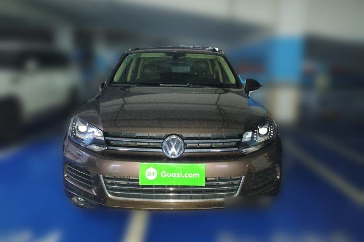 Used Volkswagen Touareg 2011 3.0 TSI Comfort Version Front