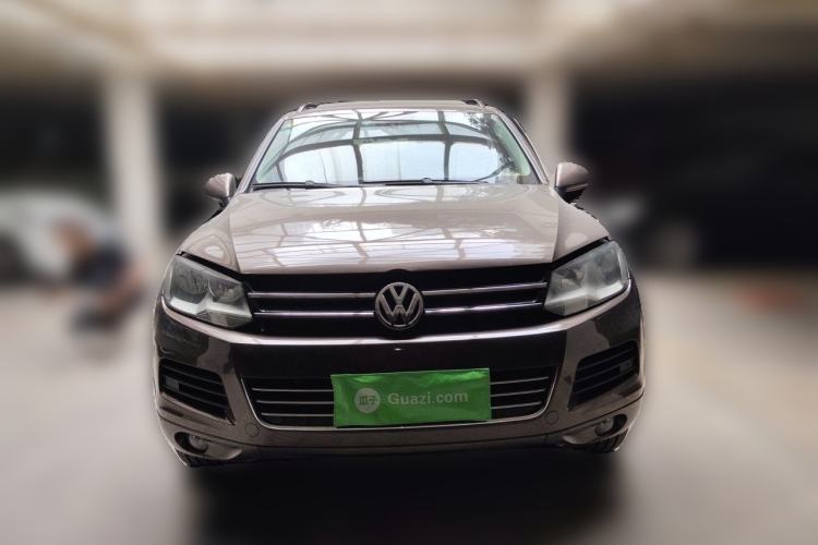 Used Volkswagen Touareg 2011 3.0 TSI Standard Version Front