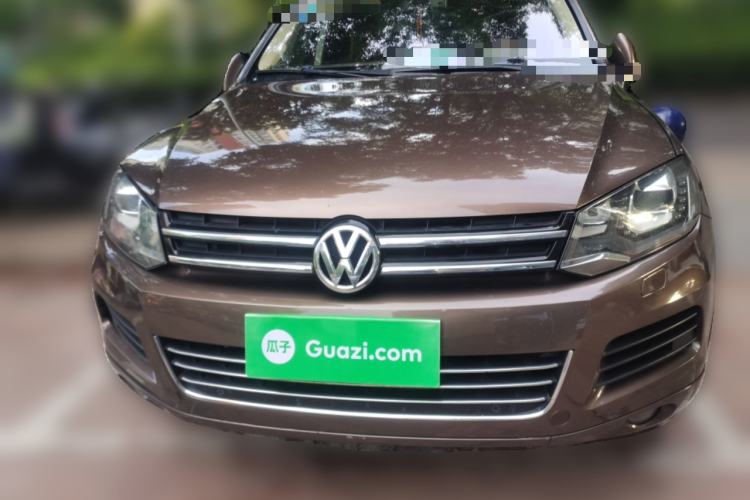 Used Volkswagen Touareg 2011 3.0 TSI High-End Version Front