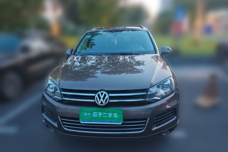 Used Volkswagen Touareg 2011 3.0 TSI High-End Version Front