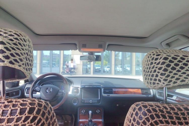 Used Volkswagen Touareg 2011 3.0 TSI High-End Version Headliner