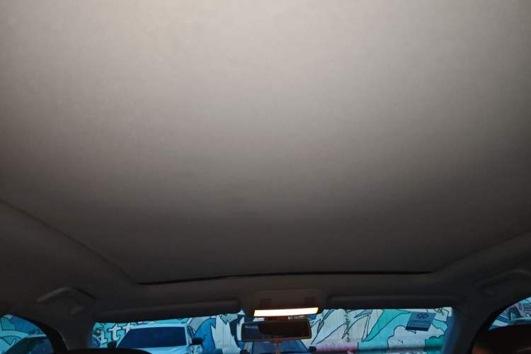 Used Volkswagen Touareg 2011 3.0 TSI High-End Version Headliner