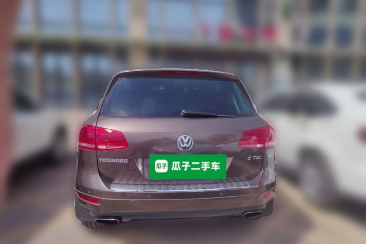 Used Volkswagen Touareg 2011 3.0 TSI High-End Version Rear