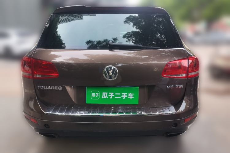 Used Volkswagen Touareg 2011 3.0 TSI High-End Version Rear