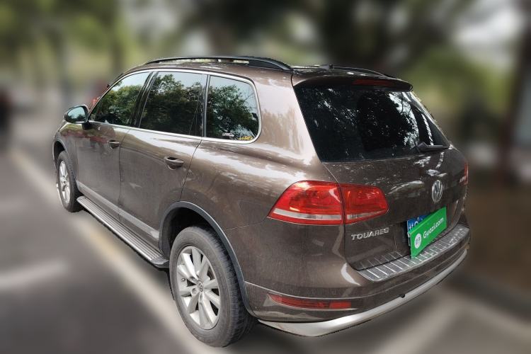 Used Volkswagen Touareg 2011 3.0 TDI Diesel High-End Model Rear Left 45 Deg