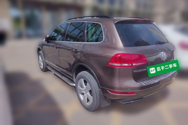Used Volkswagen Touareg 2011 3.0 TSI High-End Version Rear Left 45 Deg