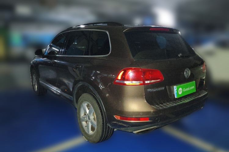 Used Volkswagen Touareg 2011 3.0 TSI Comfort Version Rear Left 45 Deg