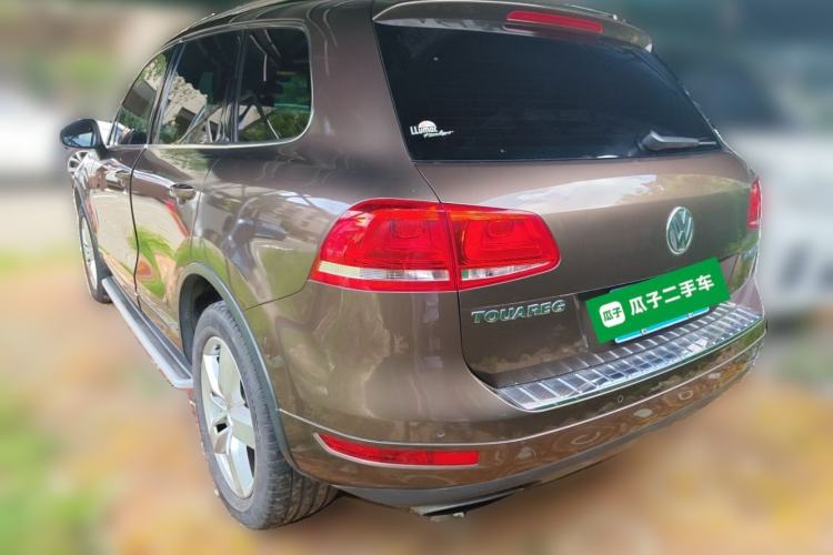 Used Volkswagen Touareg 2011 3.0 TSI Hybrid Rear Left 45 Deg