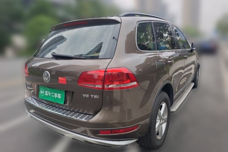 Used Volkswagen Touareg 2011 3.0 TSI Comfort Version Rear Right 45 Deg