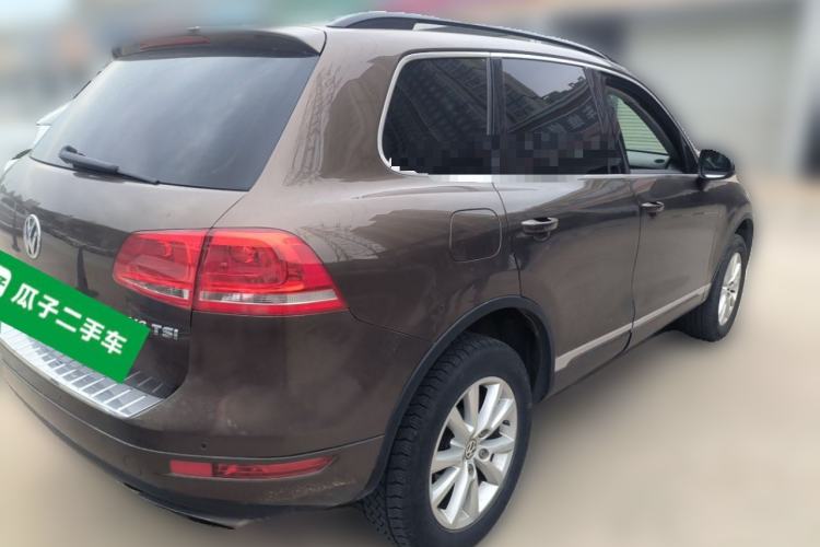 Used Volkswagen Touareg 2011 3.0 TSI Comfort Version Rear Right 45 Deg