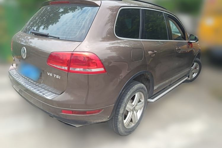 Used Volkswagen Touareg 2011 3.0 TSI Comfort Version Rear Right 45 Deg