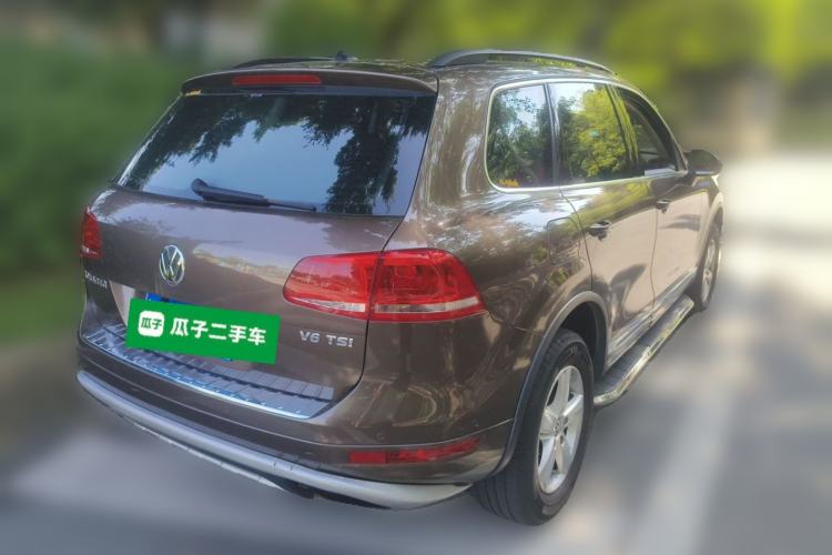 Used Volkswagen Touareg 2011 3.0 TSI Comfort Version Rear Right 45 Deg