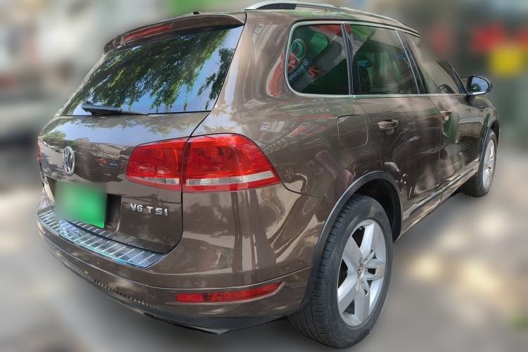 Used Volkswagen Touareg 2011 3.0 TSI Luxury Edition Rear Right 45 Deg