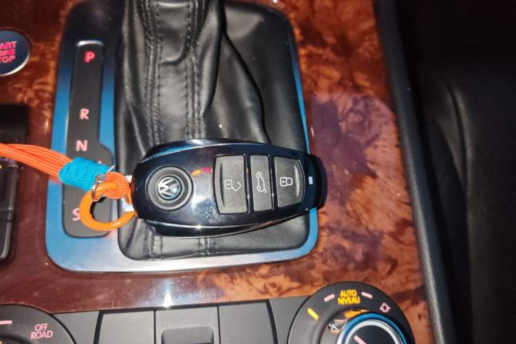 Used Volkswagen Touareg 2011 3.0 TSI High-End Version Vehicle Key