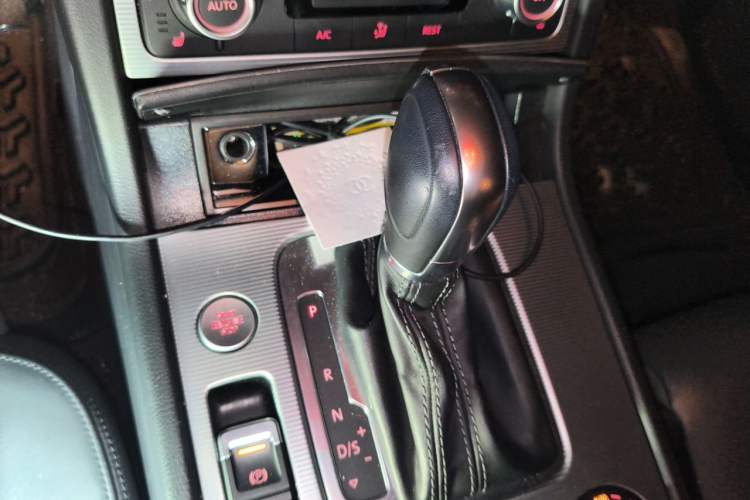 Used Volkswagen Touareg 2012 R-Line Luxury Model Gear Lever