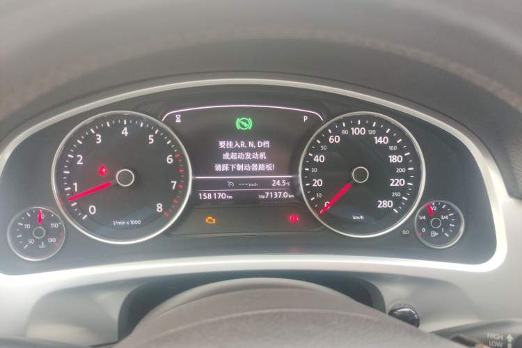 Used Volkswagen Touareg 2012 R-Line High-End Model Instrument Cluster