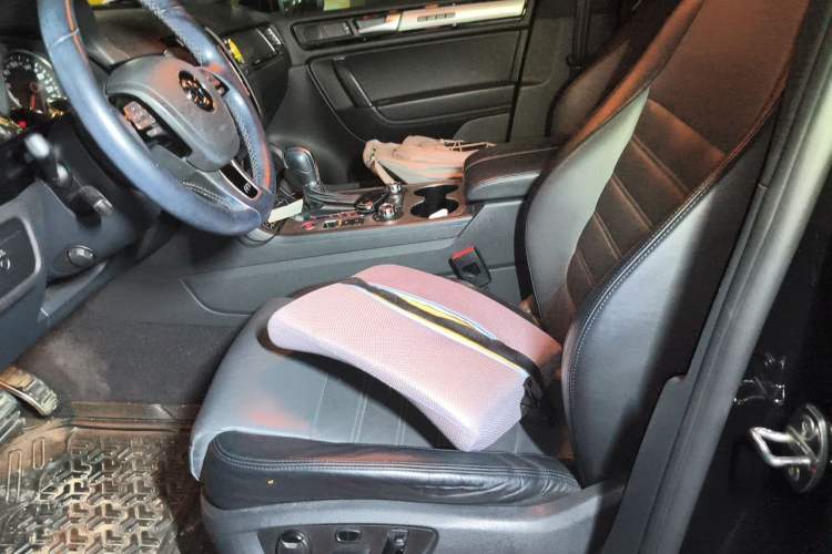 Used Volkswagen Touareg 2012 R-Line Luxury Model Left Front Seat