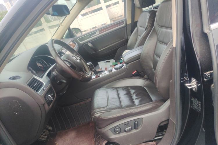 Used Volkswagen Touareg 2012 R-Line High-End Model Left Front Seat