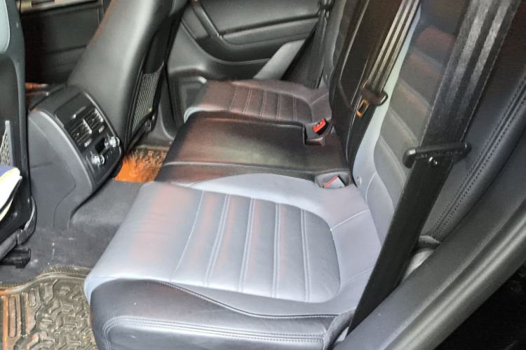 Used Volkswagen Touareg 2012 R-Line Luxury Model Left Rear Seat