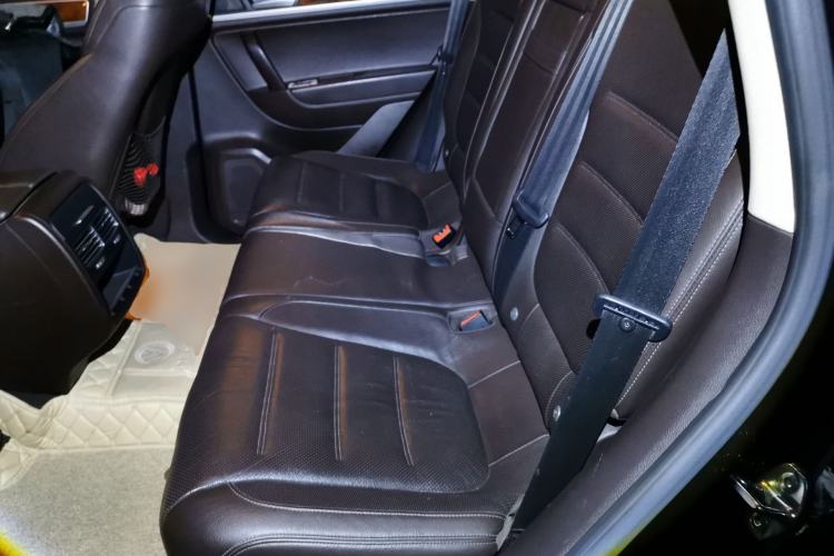 Used Volkswagen Touareg 2012 R-Line High-End Model Left Rear Seat