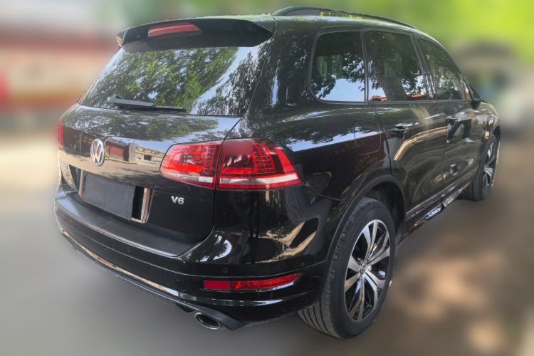 Used Volkswagen Touareg 2012 R-Line Luxury Model Rear Right 45 Deg