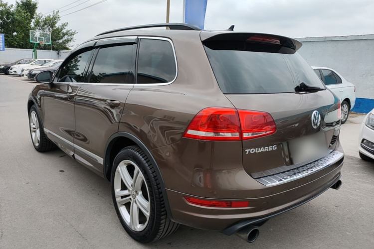 Used Volkswagen Touareg 2012 R-Line High-End Model Rear Left 45 Deg