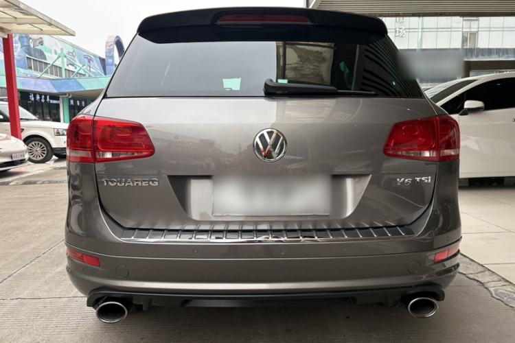 Used Volkswagen Touareg 2012 R-Line High-End Model Exterior 4