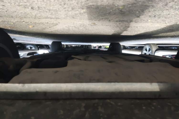 Used Volkswagen Touareg  Chassis Front