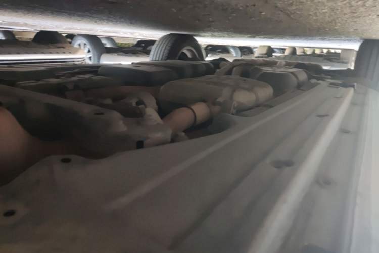 Used Volkswagen Touareg  Chassis Front Right