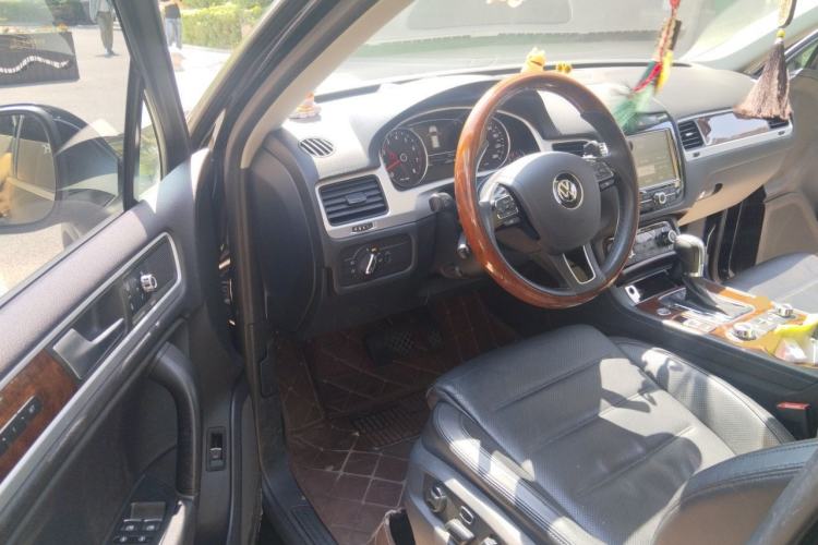 Used Volkswagen Touareg 2013 3.0 TSI Limited Luxury Edition Driver Seat