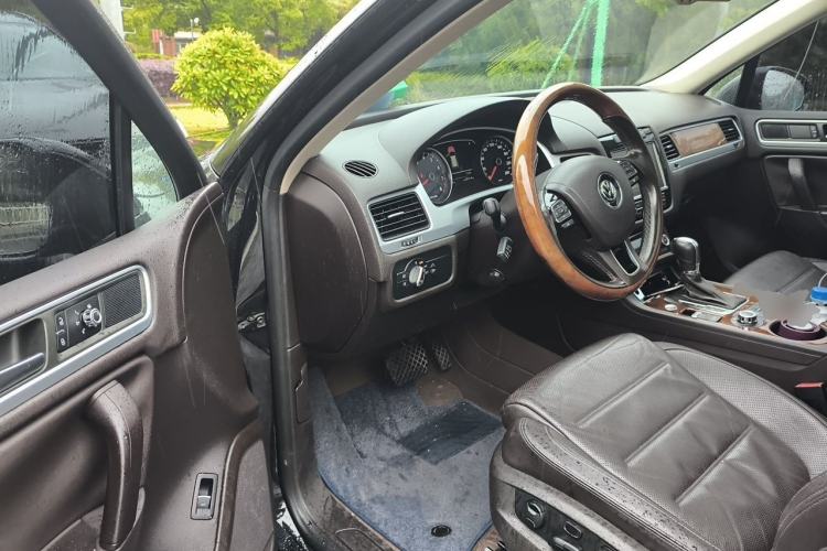Used Volkswagen Touareg 2013 3.0 TSI Limited Luxury Edition Driver Seat
