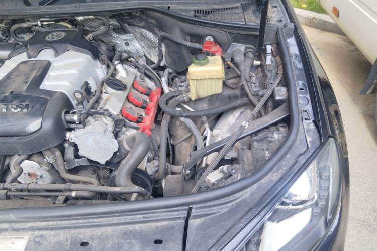 Used Volkswagen Touareg 2013 3.0 TSI Limited Luxury Edition Engine Bay Left
