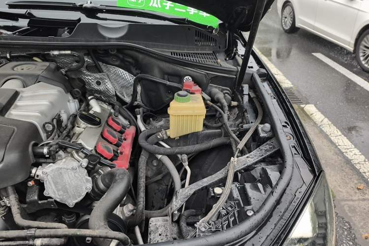 Used Volkswagen Touareg 2013 3.0 TSI Limited Luxury Edition Engine Bay Left