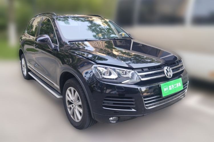 Used Volkswagen Touareg 2013 3.0 TSI Limited Luxury Edition Front Right 45 Deg