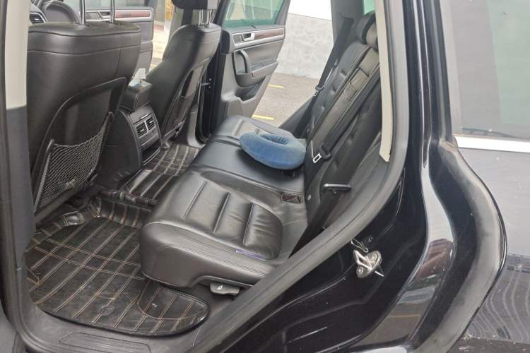 Used Volkswagen Touareg 2013 3.0 TSI Limited Luxury Edition Left Rear Seat