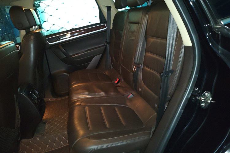 Used Volkswagen Touareg 2013 3.0 TSI Limited Luxury Edition Left Rear Seat