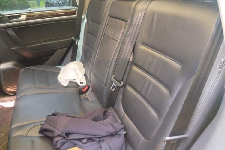 Used Volkswagen Touareg 2013 3.0 TSI Limited Luxury Edition Left Rear Seat