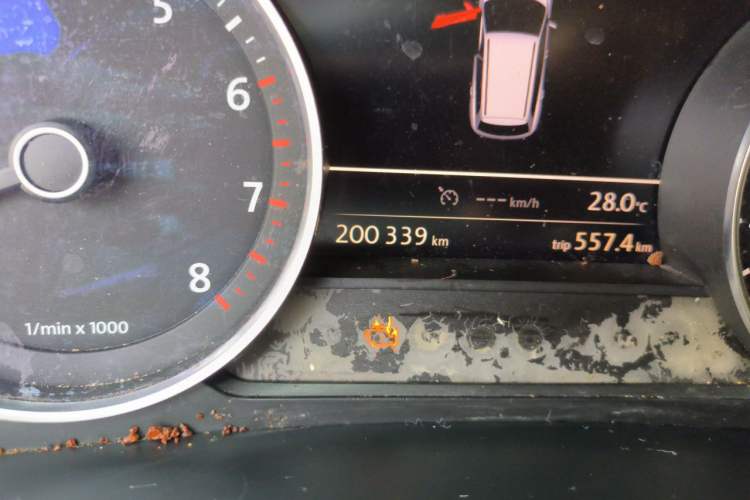 Used Volkswagen Touareg 2013 3.0 TSI Limited Luxury Edition Odometer Close Up
