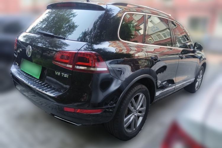 Used Volkswagen Touareg 2013 3.0 TSI X 10th Anniversary Limited Edition Rear Right 45 Deg