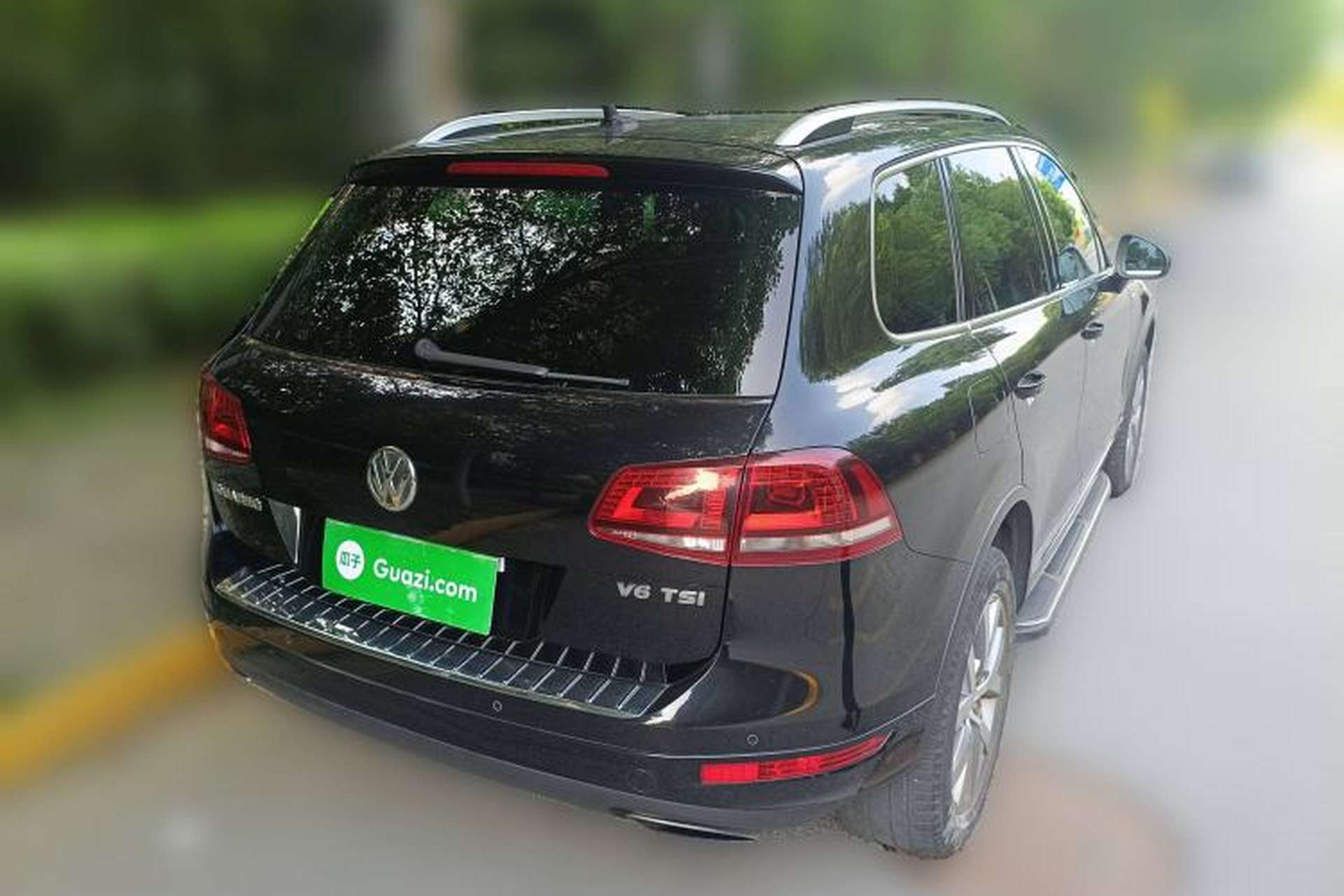 Used Volkswagen Touareg 2013 3.0 TSI X 10th Anniversary Limited Edition Rear Right 45 Deg