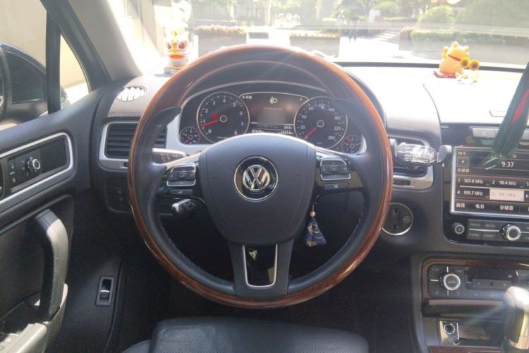Used Volkswagen Touareg 2013 3.0 TSI Limited Luxury Edition Steering Wheel