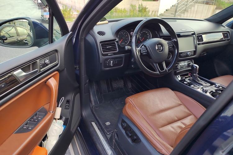 Used Volkswagen Touareg 2013 3.0 TSI X 10th Anniversary Limited Edition Driver Seat