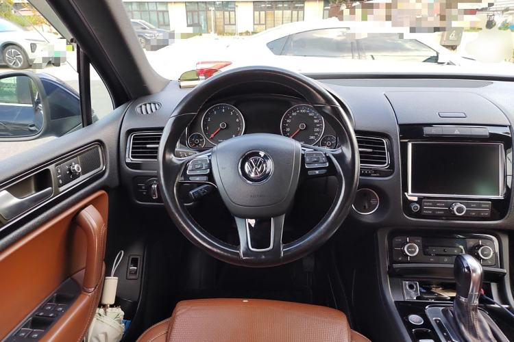 Used Volkswagen Touareg 2013 3.0 TSI X 10th Anniversary Limited Edition Steering Wheel