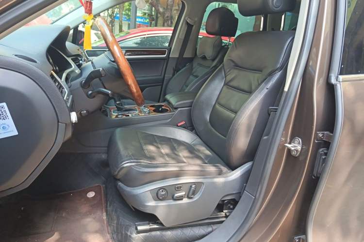 Used Volkswagen Touareg 2013 3.0 TSI Limited Luxury Edition Driver Seat
