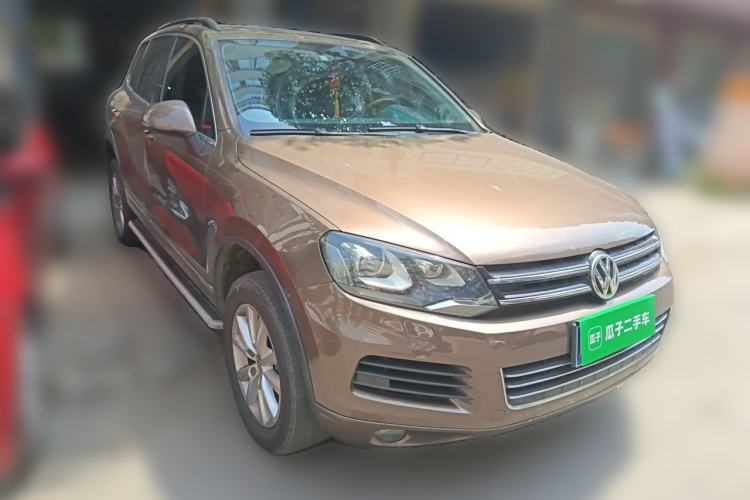 Used Volkswagen Touareg 2013 3.0 TSI Limited Luxury Edition Front Right 45 Deg