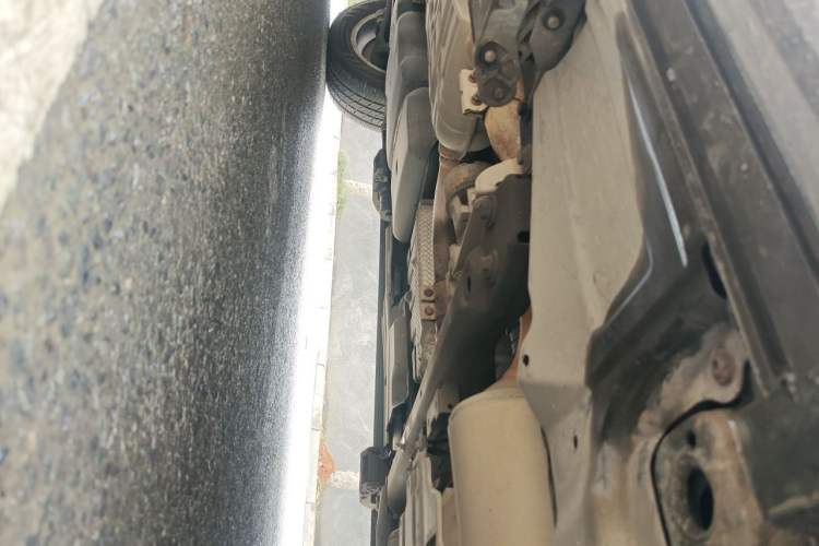 Used Volkswagen Touareg  Chassis Front Right