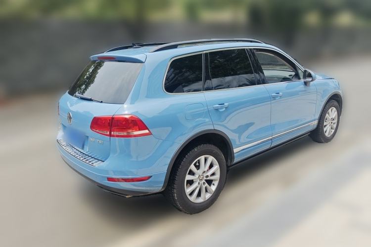 Used Volkswagen Touareg  Rear Right 45 Deg