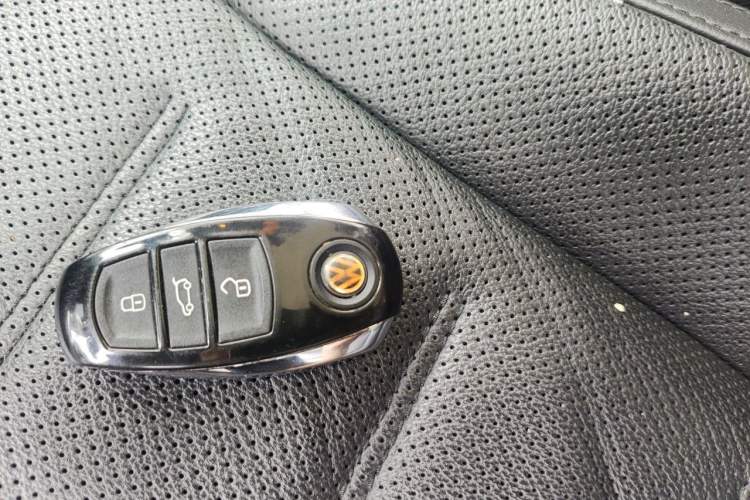 Used Volkswagen Touareg  Vehicle Key