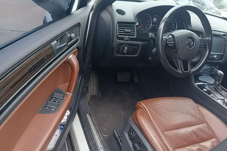 Used Volkswagen Touareg 2013 3.0 TSI X 10th Anniversary Limited Edition Driver Seat